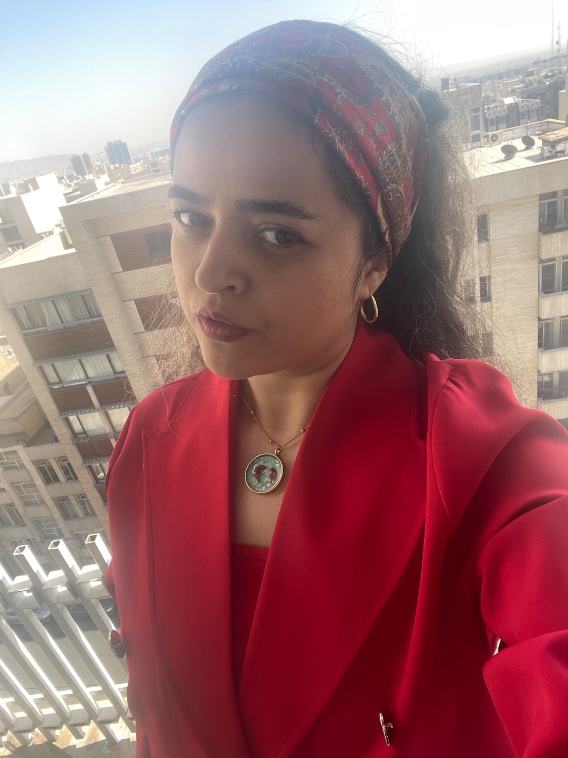 گردنبند رزینی باغنچه رز