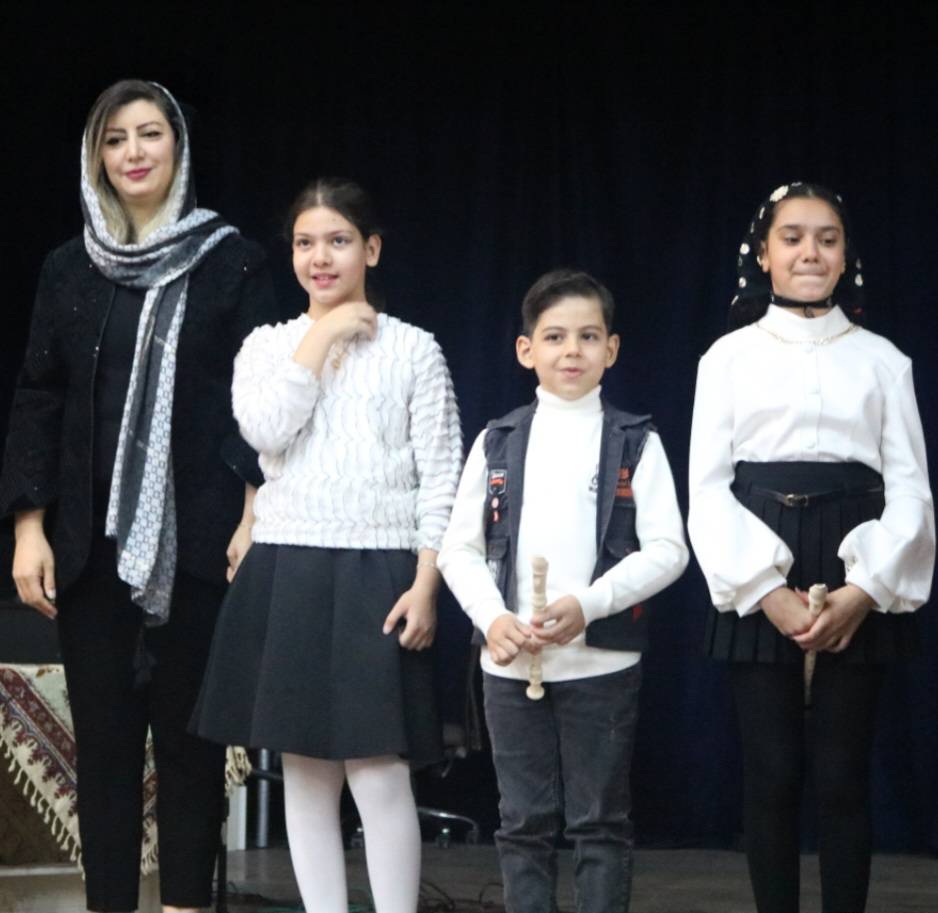 اموزشگاه موسیقی پنج خط