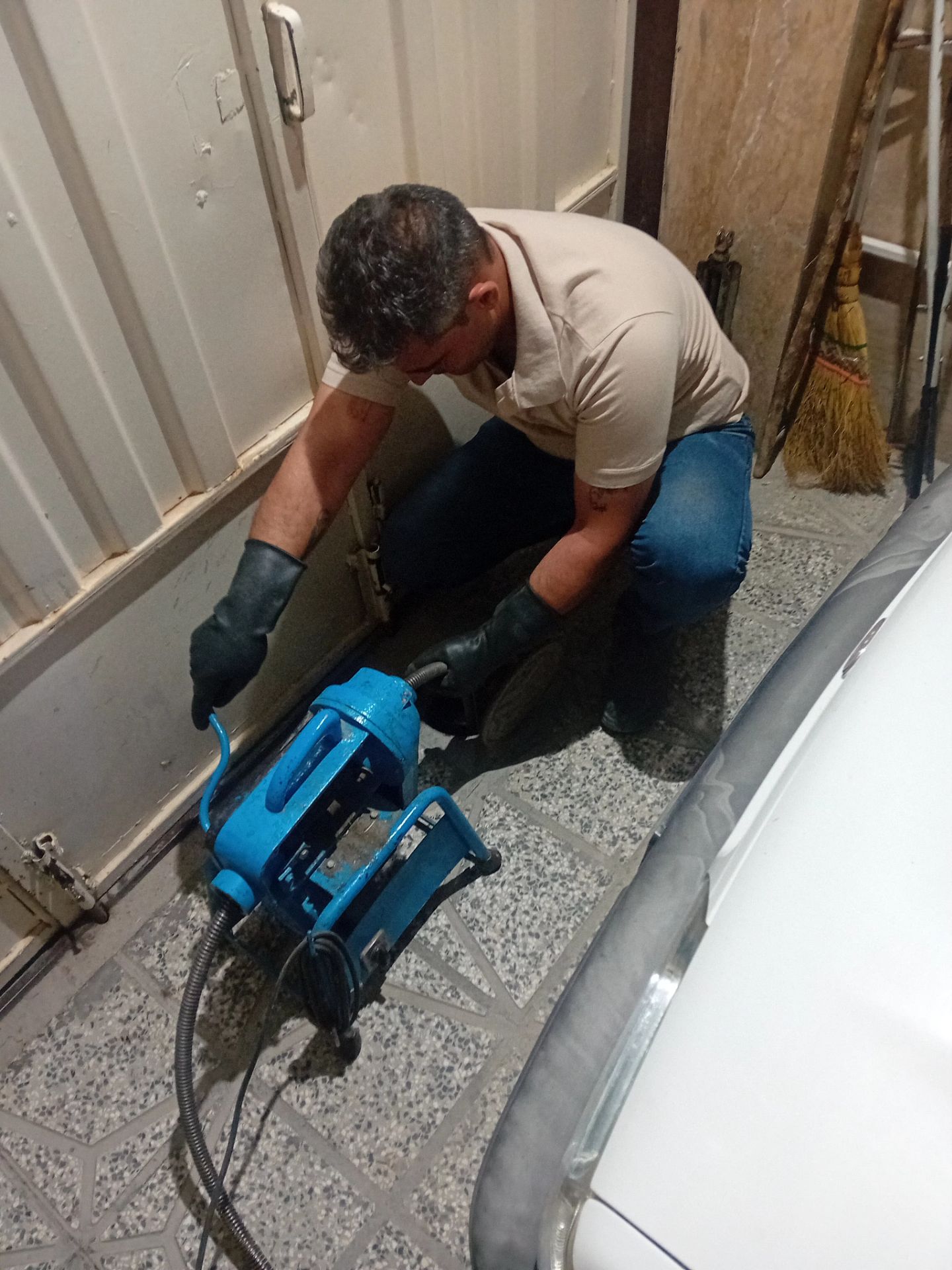 خدمات نشت یابی در بروجن