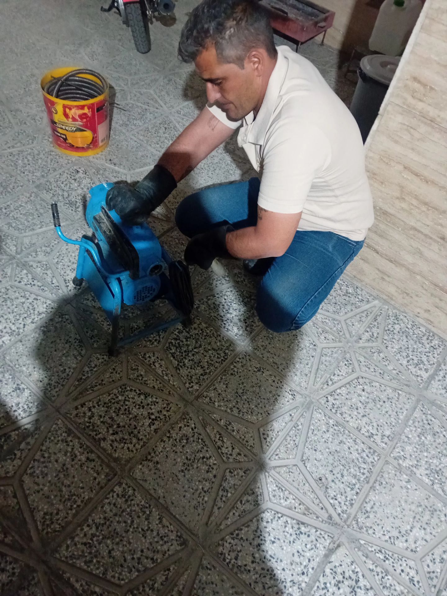 تشخیص نشتی در بروجن و حومه
