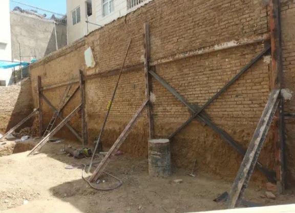تخريب ساختمان در تهران