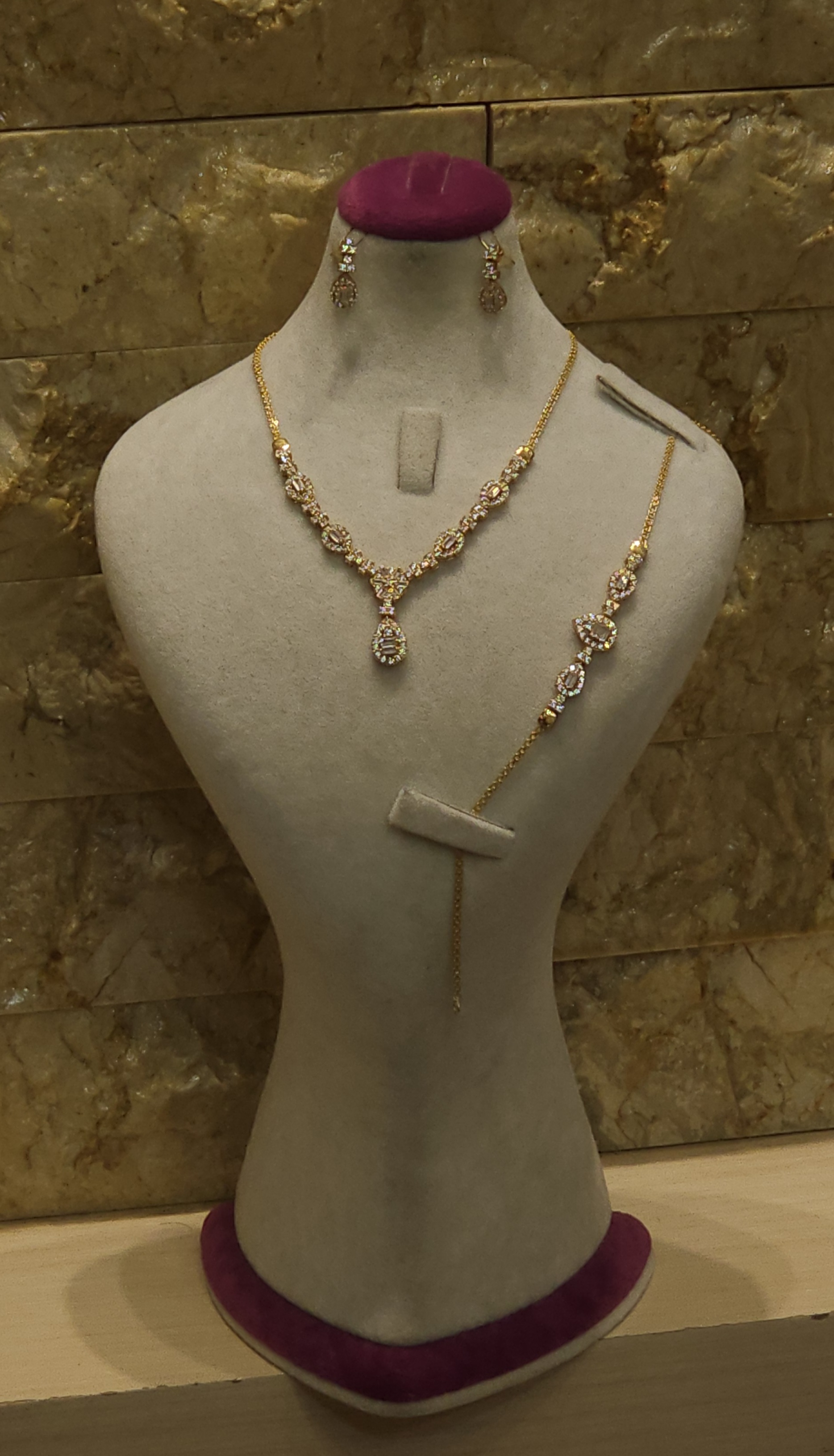 خرید گردنبند طلا