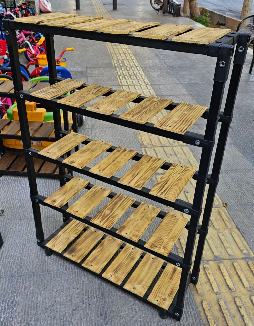 رگال گودرزی