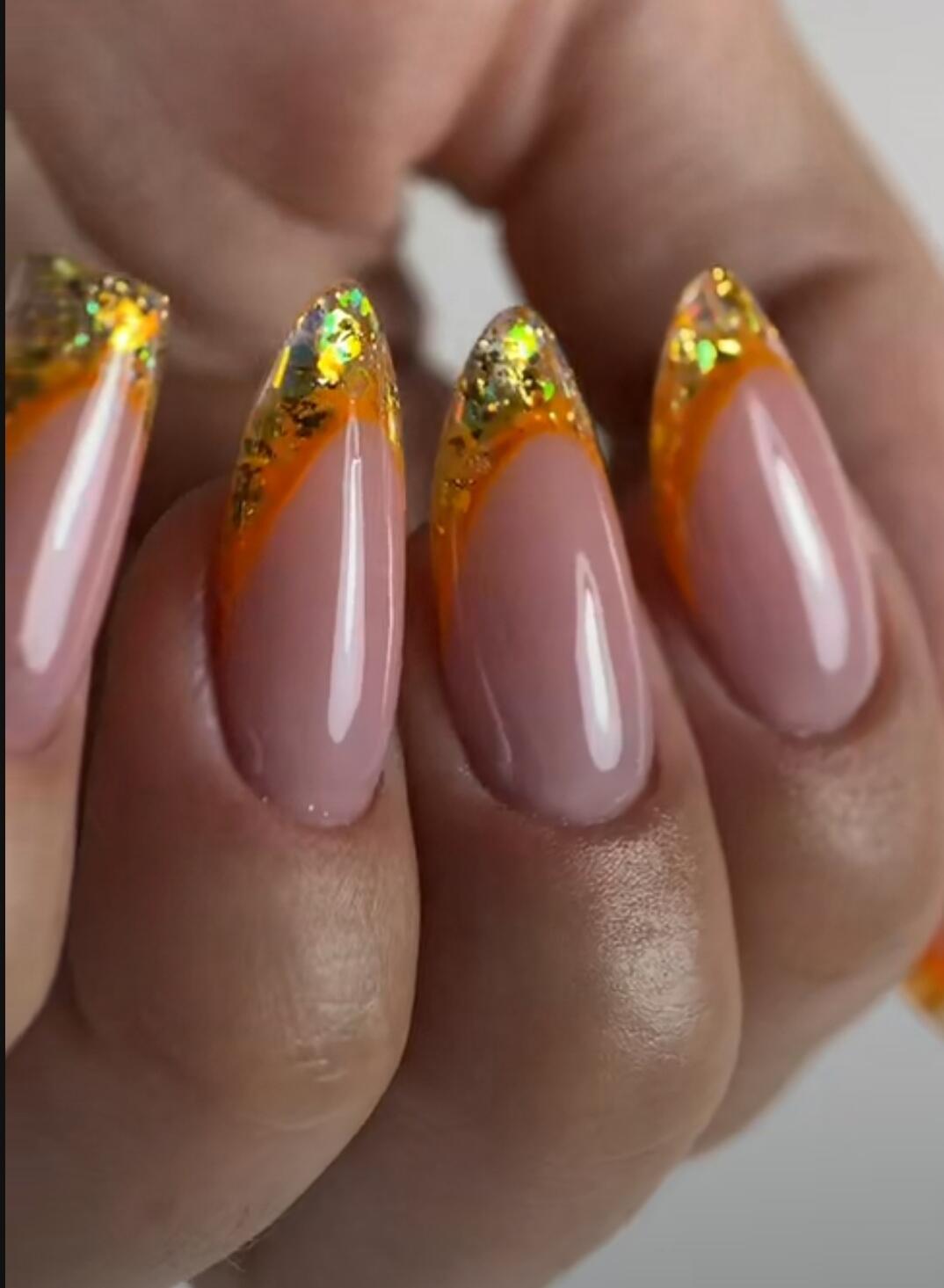 آموزش ژلیش ناخن در اصفهان