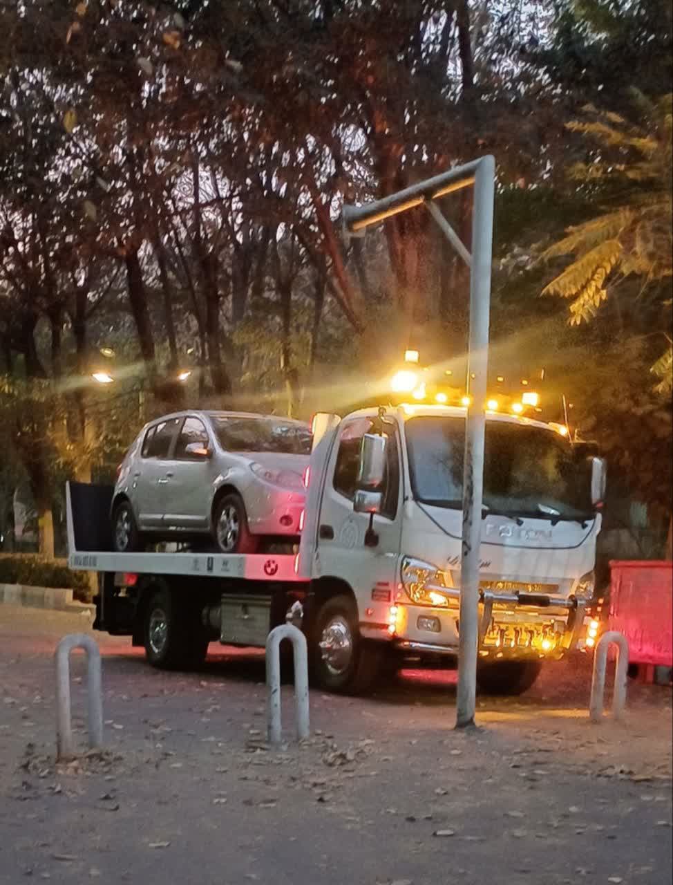 امداد خودرو سلفچگان به صورت سیار و فوری