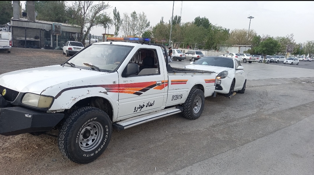 خدمات امدادخودرو قم اراک شبانه روزی