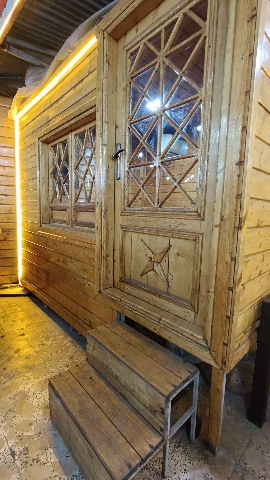 بهترین کبابی دستک