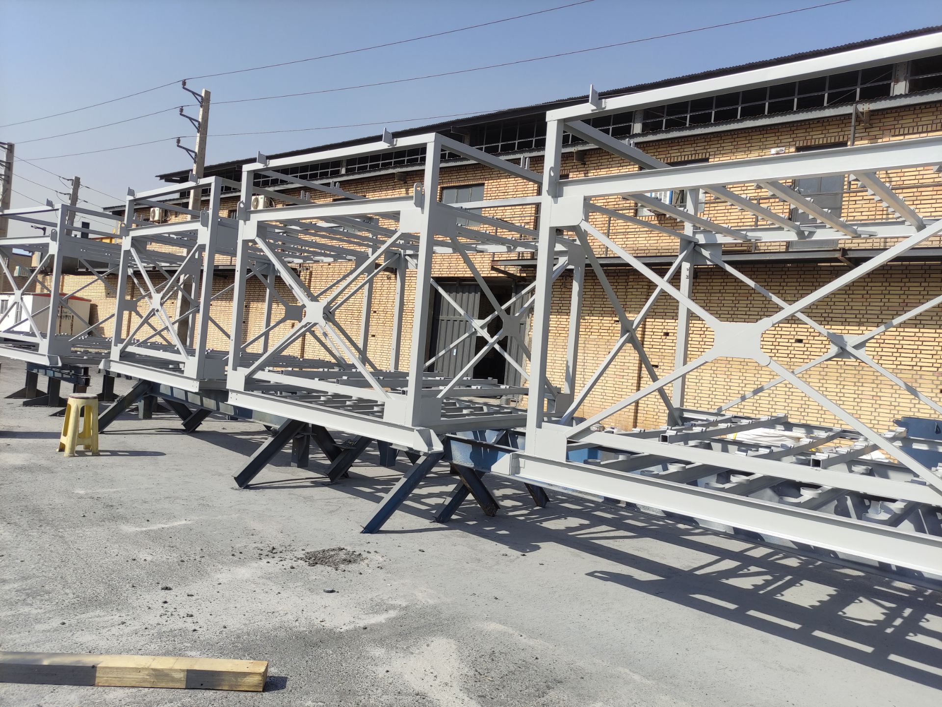 خدمات رنگ کاری ساختمان