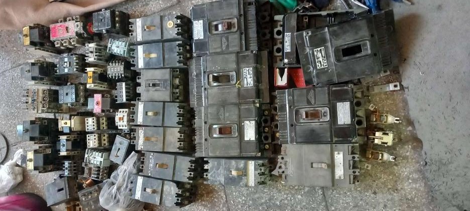کنتاکتور خراب و فرسوده
