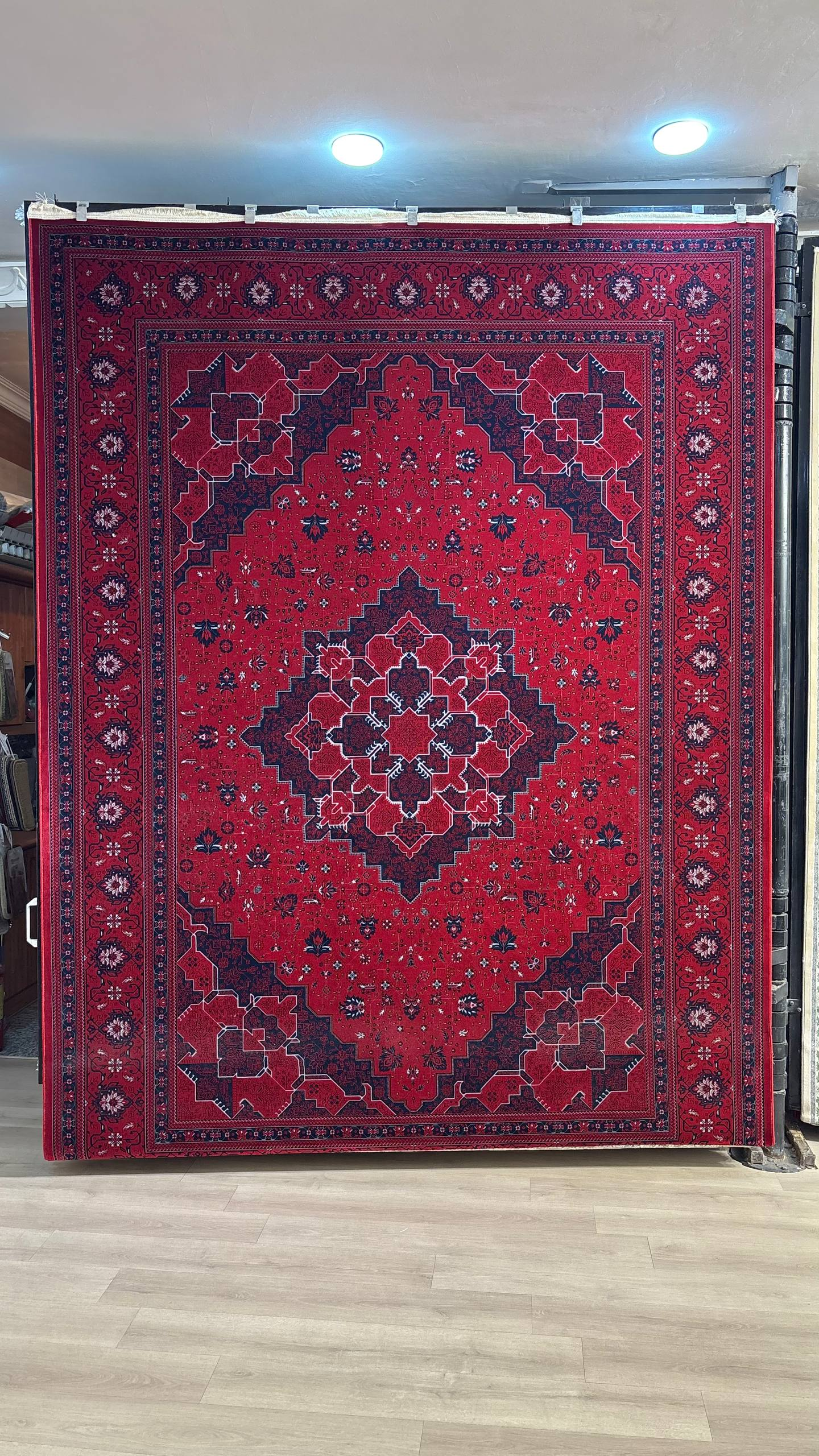 تصویر چهاردهم گالری قالیشویی ماندگار برای معرفی خدمات و نمونه تصاویر فرش