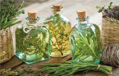 خرید عرقیات گیاهی در اصفهان