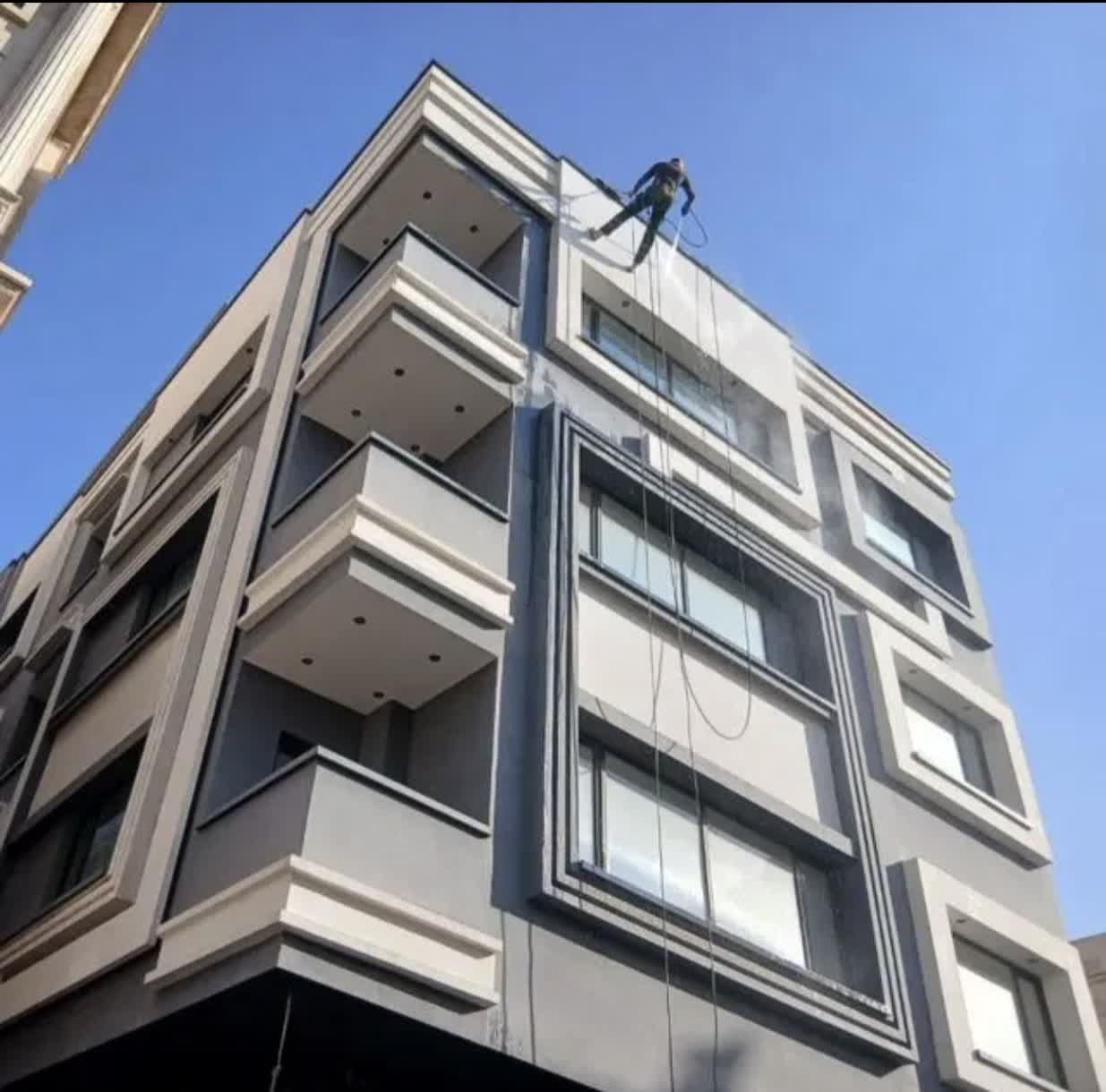 کفسابی و نماشویه در نیاوران&nbsp;