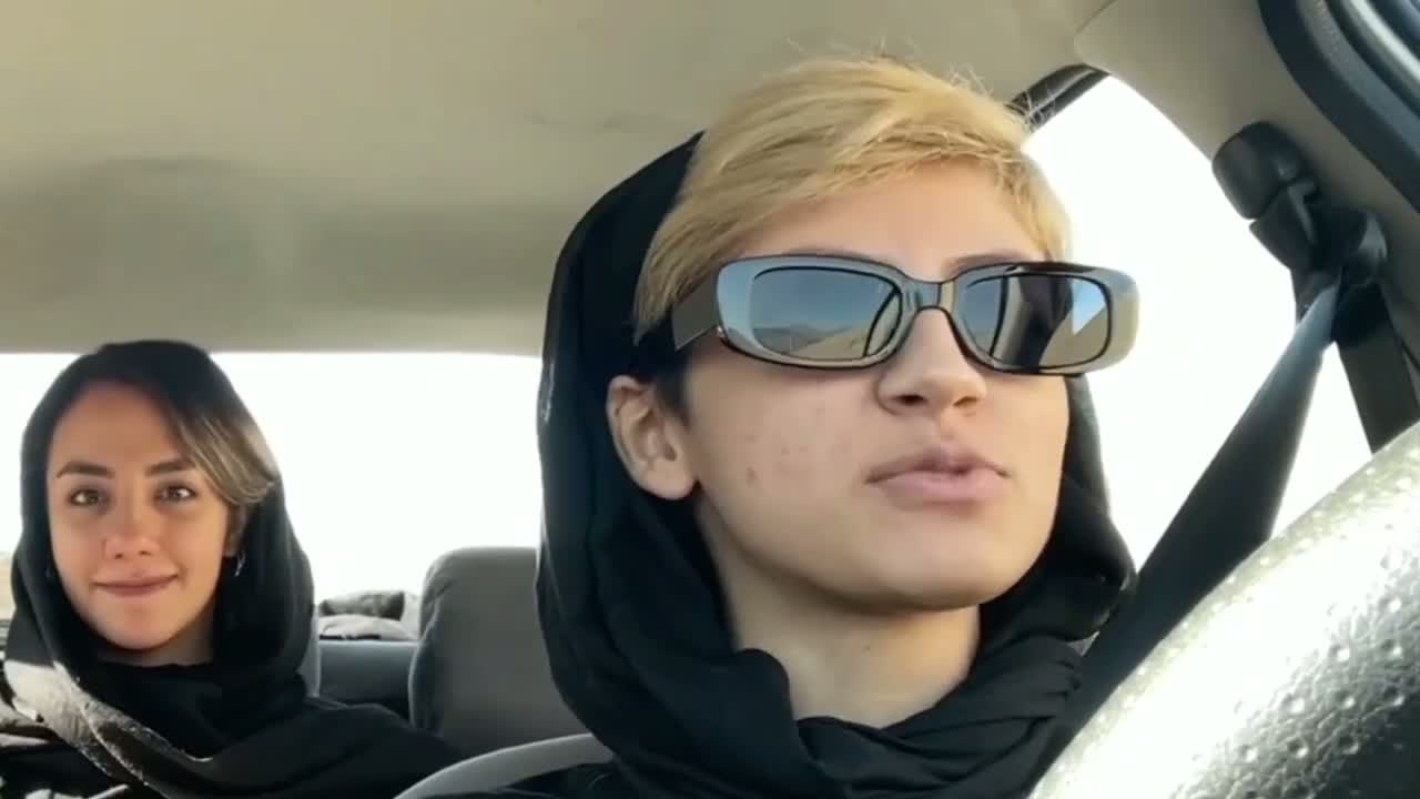 پوستر سفر شمال با سارا🚗🏕🌊اولین تجربه رانندگی در جاده
