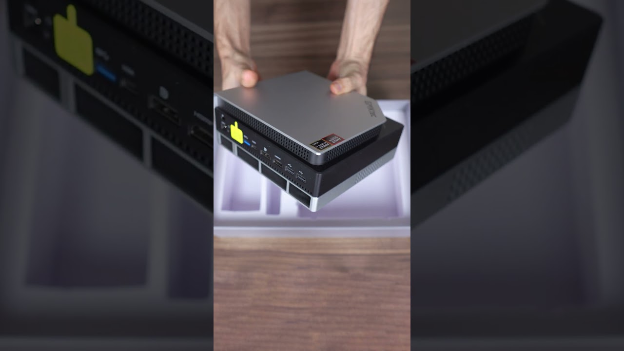 پوستر باز کردن جعبه مینی پی‌سی GMKtec EVO-X2