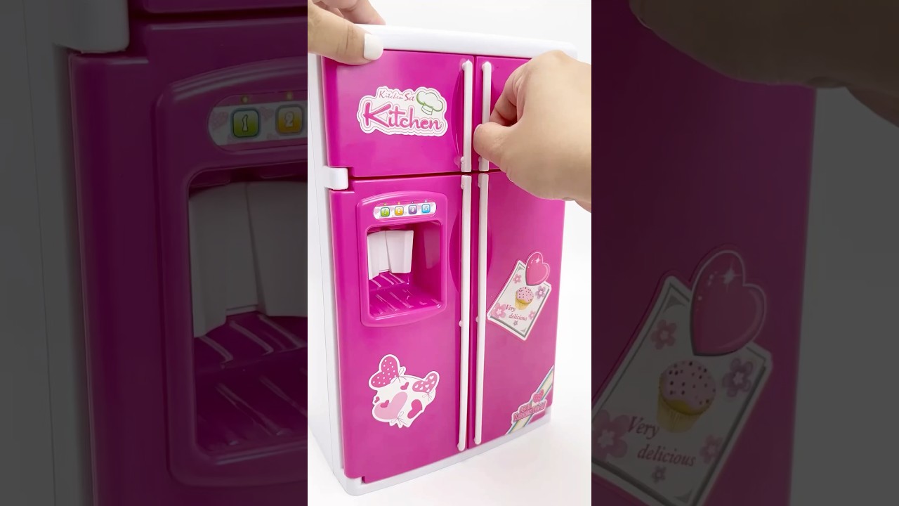 پوستر لذت بردن از باز کردن اسباب بازی‌های جذاب - بررسی...