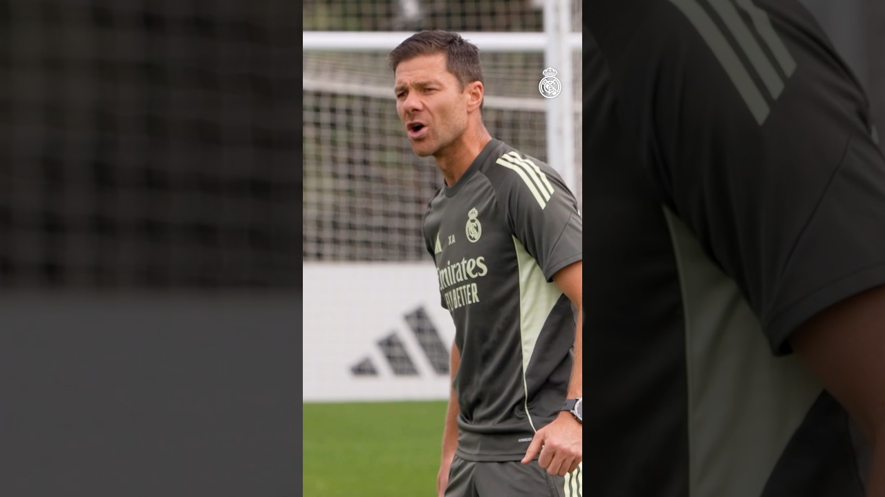 پوستر آماده‌ایم برای ورود به لالیگا! 🤩 رئال_مادرید...