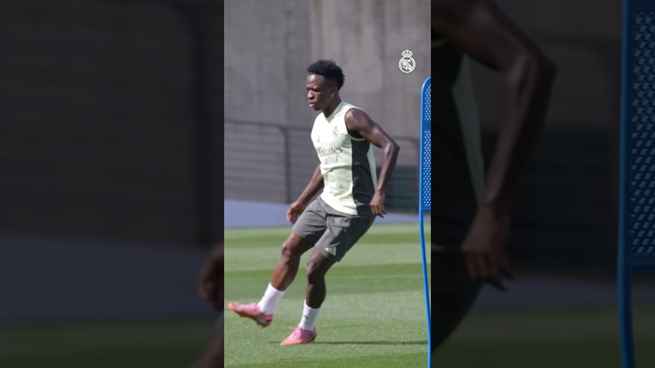 پوستر شهر رئال مادرید دنیای جذاب فوتبال و سرگرمی