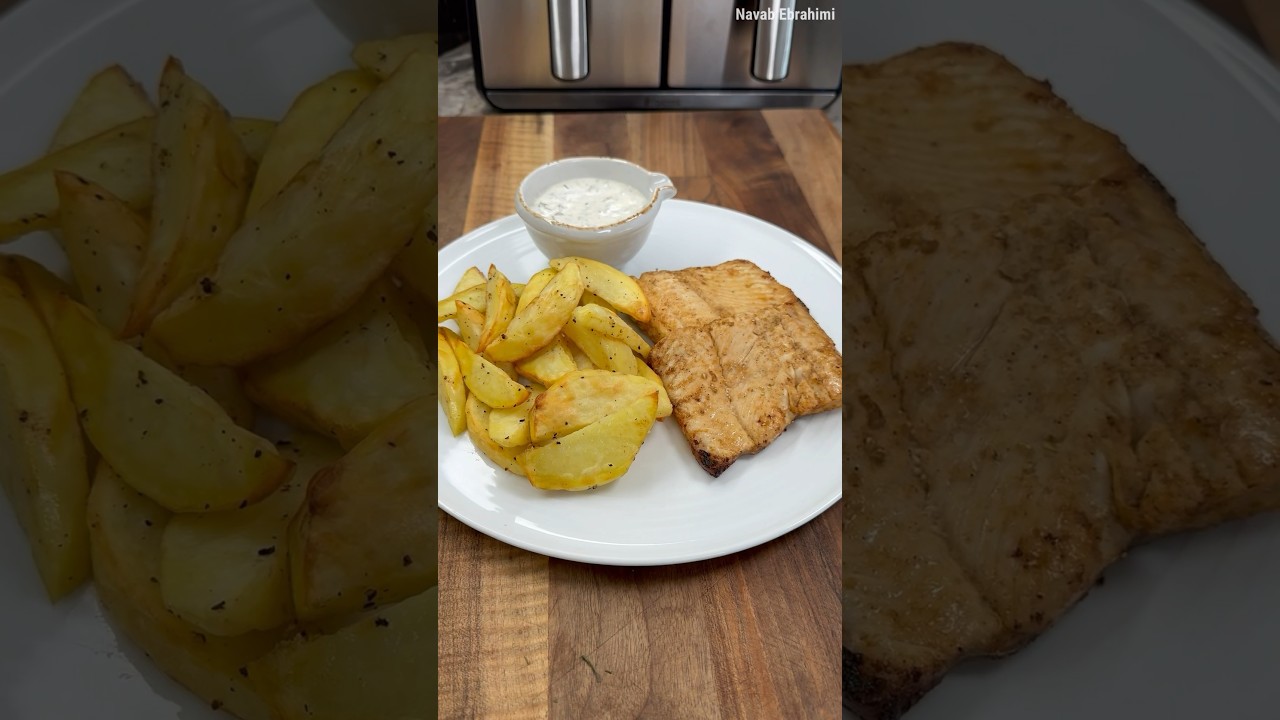 پوستر طرز تهیه ماهی با سیب‌زمینی و سس خیارشور به روش نواب ابراهیمی