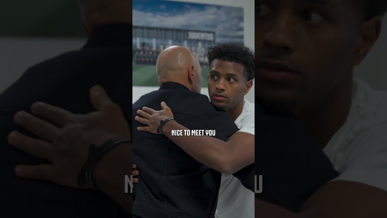 پوستر روز اول لوچیانو اسپالتی در باشگاه یوونتوس! ⚪️⚫️