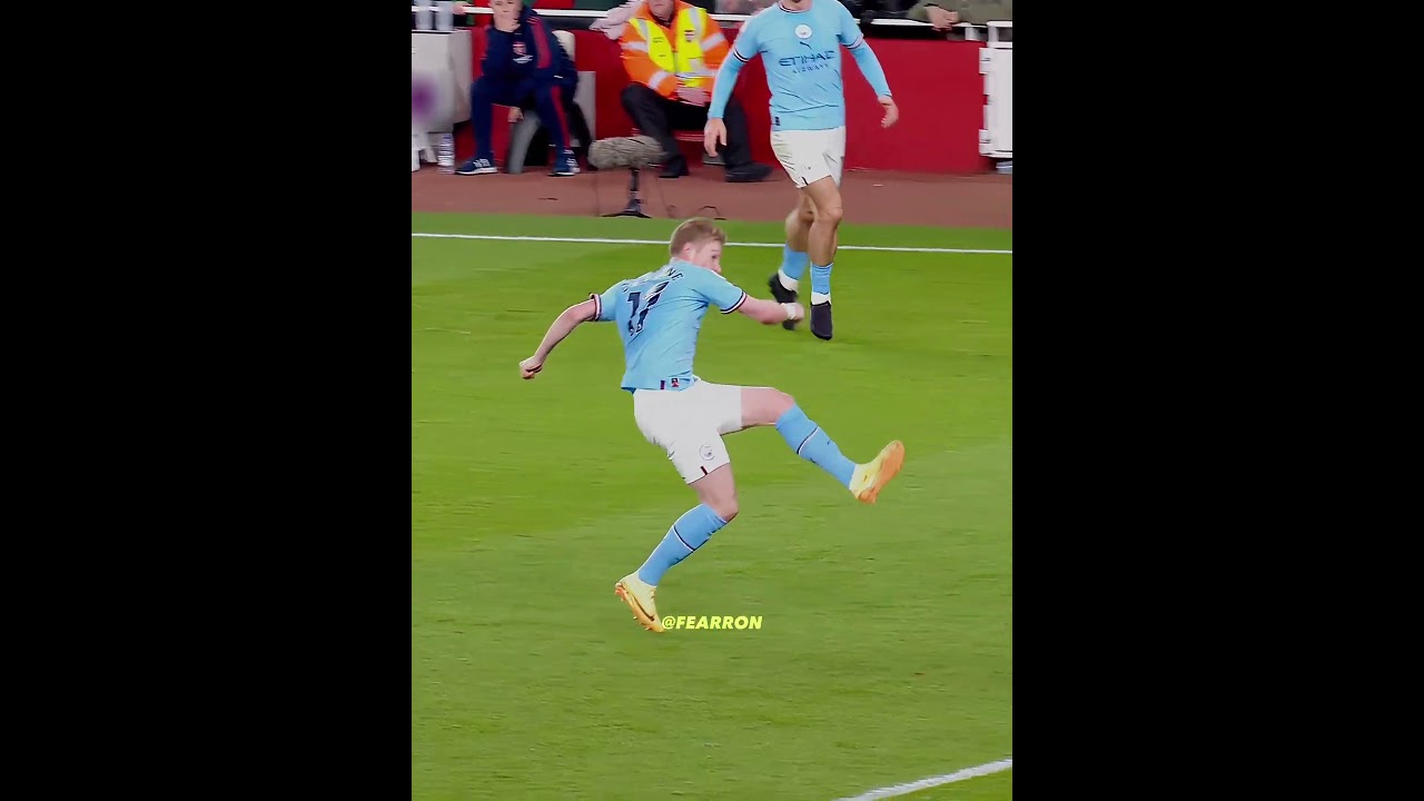 پوستر لحظه بی‌احترامی دی بروینه🥶