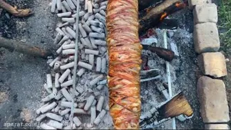 آشپزی در طبیعت - یک غذای ترکی از گوشت لذیذ پیچیده شده