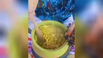 باقالی خورشت گیلانی
