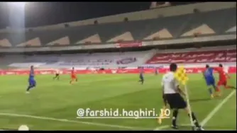 نیمکت استقلال خطاب به سیاوش یزدانی در دربی: بزن لهش کن!
