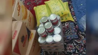 توزیع مواد غذائی بین نیازمندان