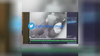 نخستین فیلم از پدر و مادر بابک خرم دین هنگام انتقال جسد فرزن دشان