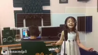 دختر خواننده