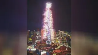 لحظه تحویل سال 2021در دبی😍حتما ببینید