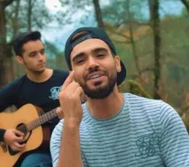 دانلود آهنگ سینا درخشنده حس قشنگ