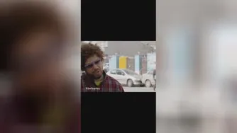 دختره مخ علی صادقی رو زد
