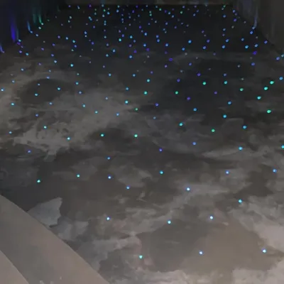 نورپردازی کف استخر