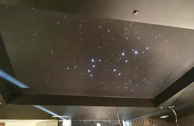 سقف کهکشانی اتاق