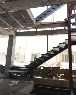 نصب پله معلق