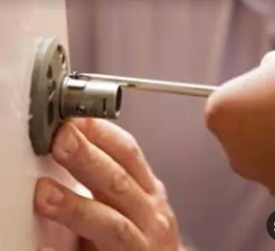 تعویض انواع خرابی های قفل شما کمتر از ۲۰ دقیقه سراسر مشهد مقدس