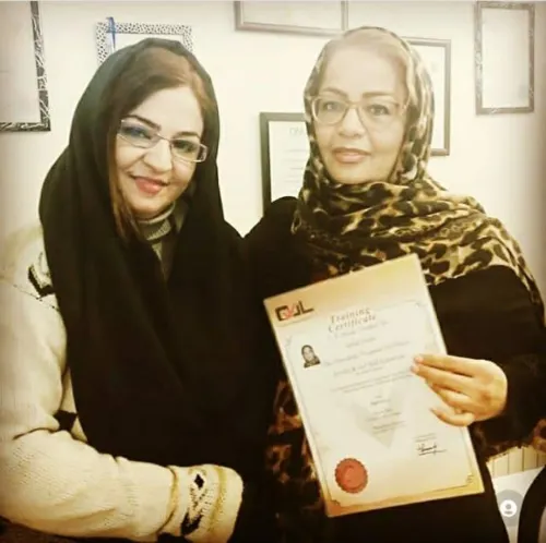 اهداء مدرک به هنرجو&nbsp;