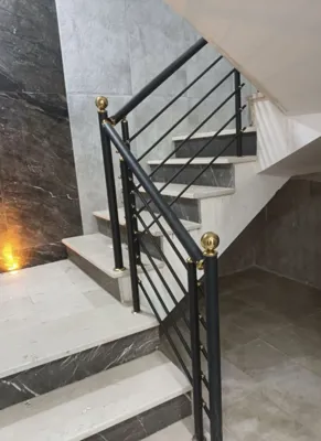 نصب نرده استيل شاهين شهر