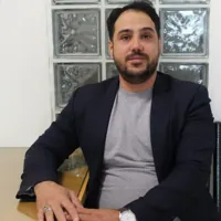 حسین زیوری بینا 