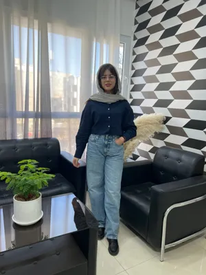 خانه کراتین پردیس 
⚜️مرکز تخصصی صافی بی ضرر،احیا و درمان مو⚜️
‌‌مدرس و متخصص تراپی مو با مجوز رسمی💆🏻‍♀️
‌ 