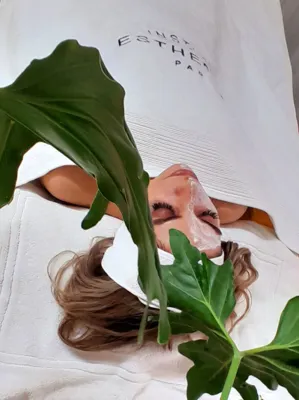 سالن زیبایی پوست  و  ماساژ ریلکسی ویژه  بانوان 