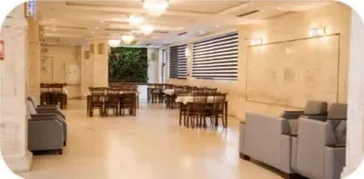 لابی هتل بیستون