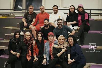 باشگاه انقلاب 
تیم‌بولینگ هنرمندان
رها خدایاری، زهره معتمدی ، حمید مهین دوست، شیوا خسرو مهر، شهرزاد عبدالمجید ، محسن افشانی
