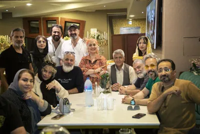 تیم مینی گلف هنرمندان 
زهره معتمدی کارگردان ، فرهادبشارتی بازیگر، شراره رخام بازیگر، فرشید فهیم مجری ، محمد نیکبخت روابط عمومی
