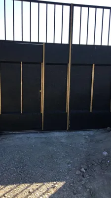 رنگ درب فلزی