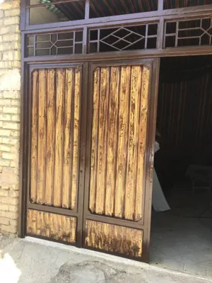 هزینه نگ درب فلزی در اصفهان