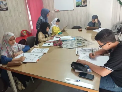 دوره سیاه قلم در کلاس نقاشی در قزوین