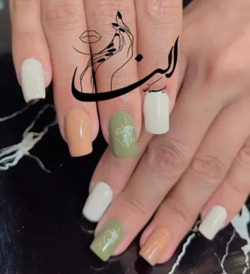 کاشت ناخن چند رنگ در اصفهان