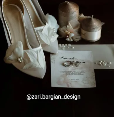 گلبرگ پارچه ای کفش عروس